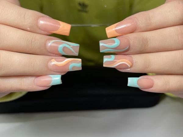 Colney Nails